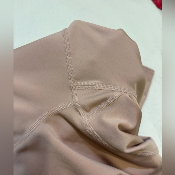 Alo Yoga High Waist Legging - Picture 5 of 6